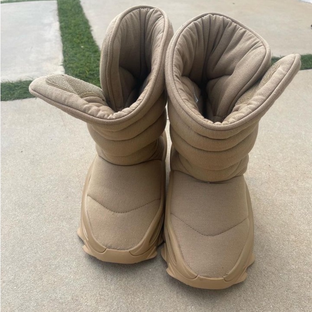 Yeezy nsltd Boots